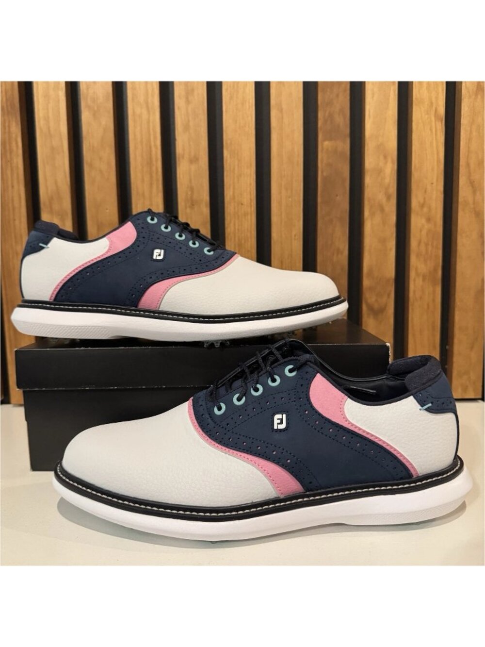 FootJoy Traditions Saddle Golf Shoes 57959 White Navy Pink Mens 11.5 New No Box